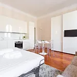 Lägenhet Porta Romana Cozy Milano