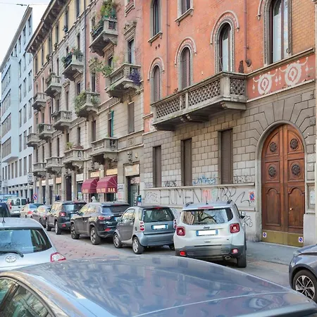 Lägenhet Porta Romana Cozy Milano